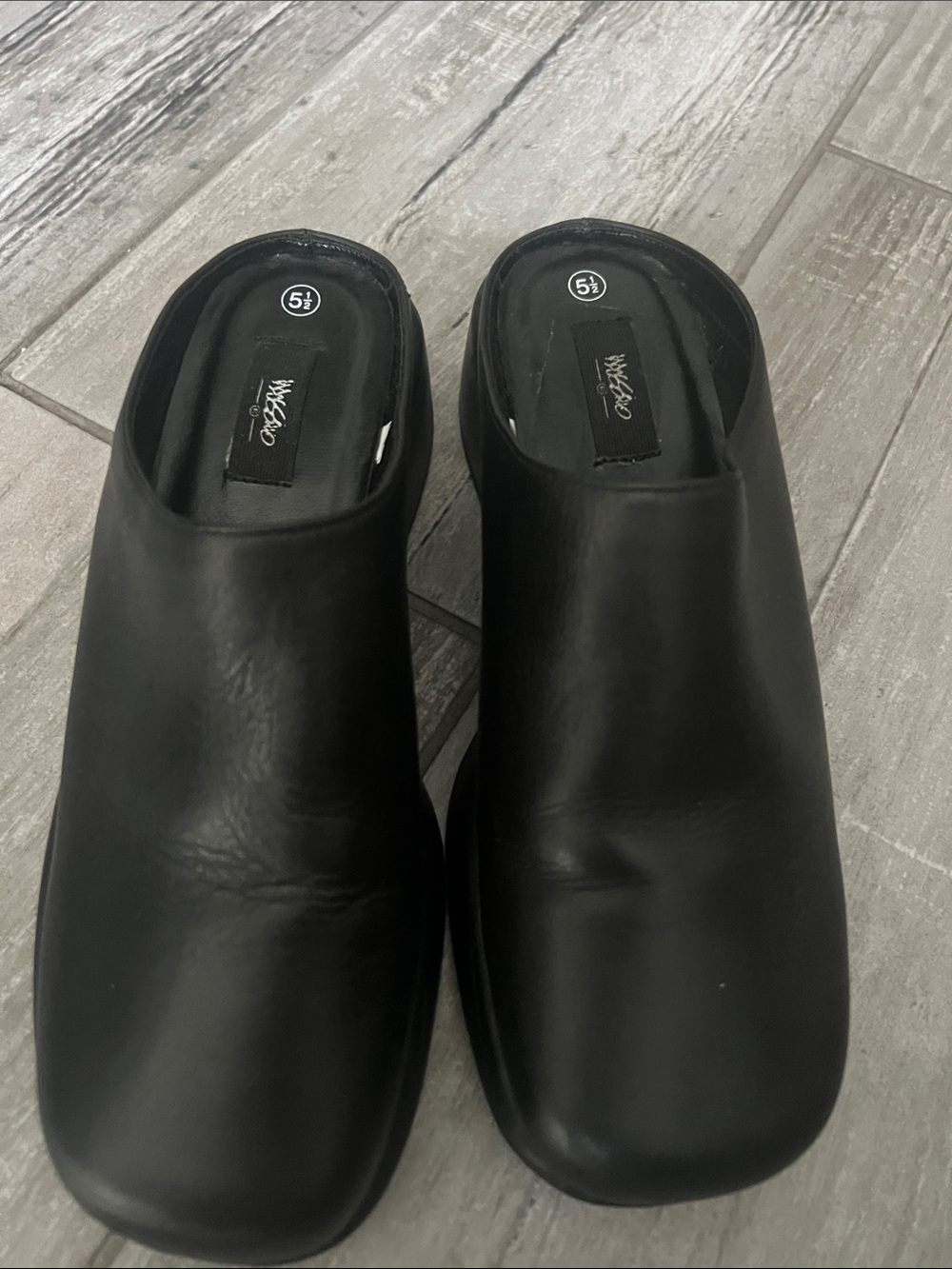 Mossimo Supply Co. Black Leather Mule Clogs